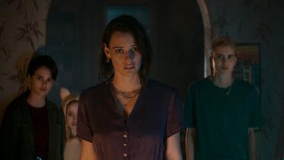 Evil Dead Rise destaca protagonistas em nova imagem do filme