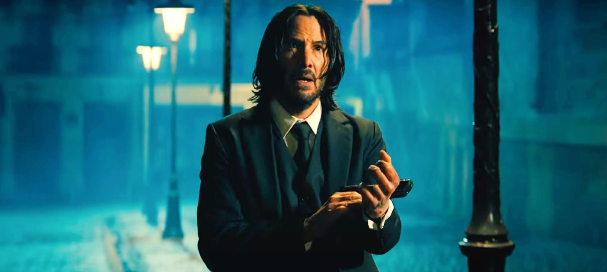 No Brasil, Keanu Reeves esbanja carisma e promete ação doida em John Wick 4