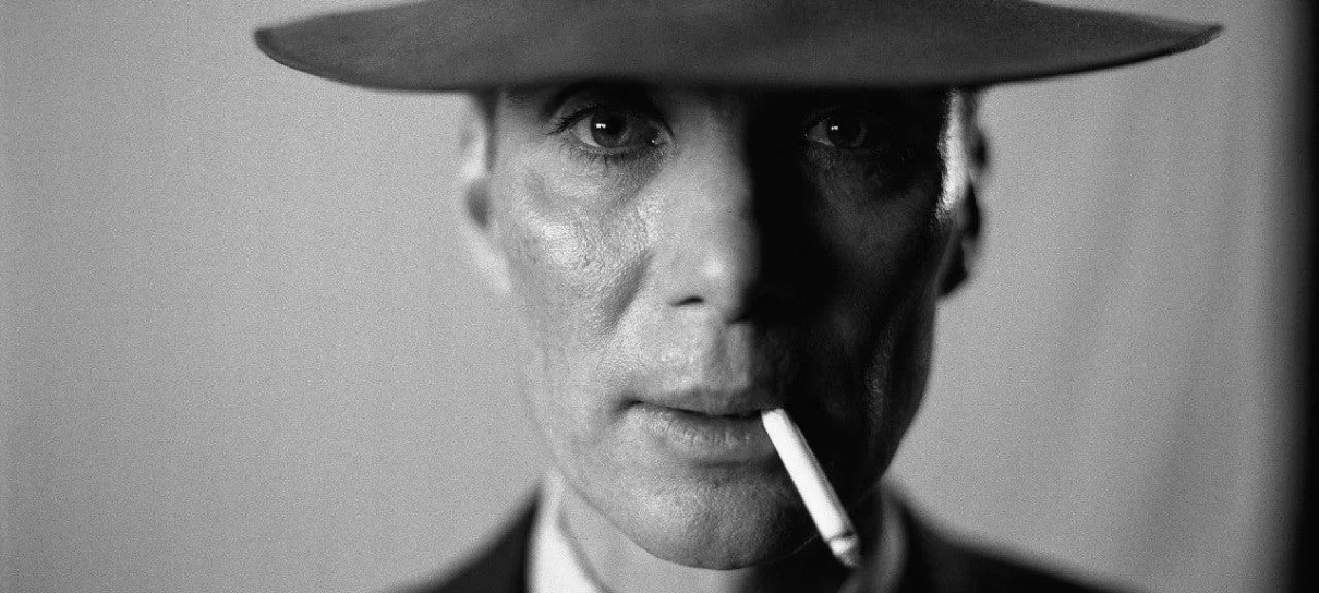 Oppenheimer, filme de Christopher Nolan, ganha novo pôster explosivo