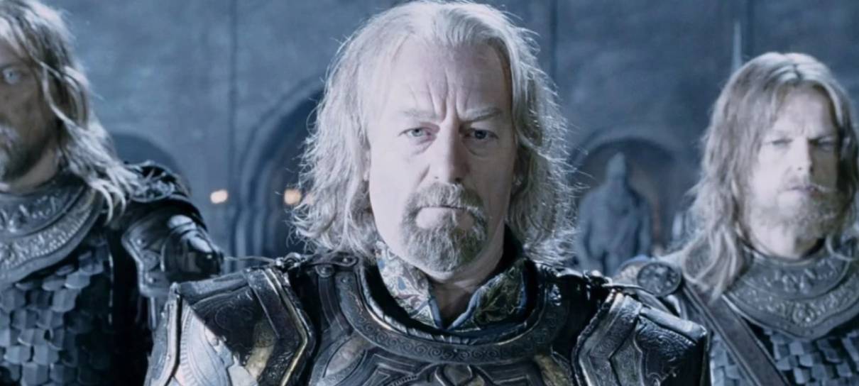 Bernard Hill, o Théoden de O Senhor dos Anéis, critica série do Prime Video