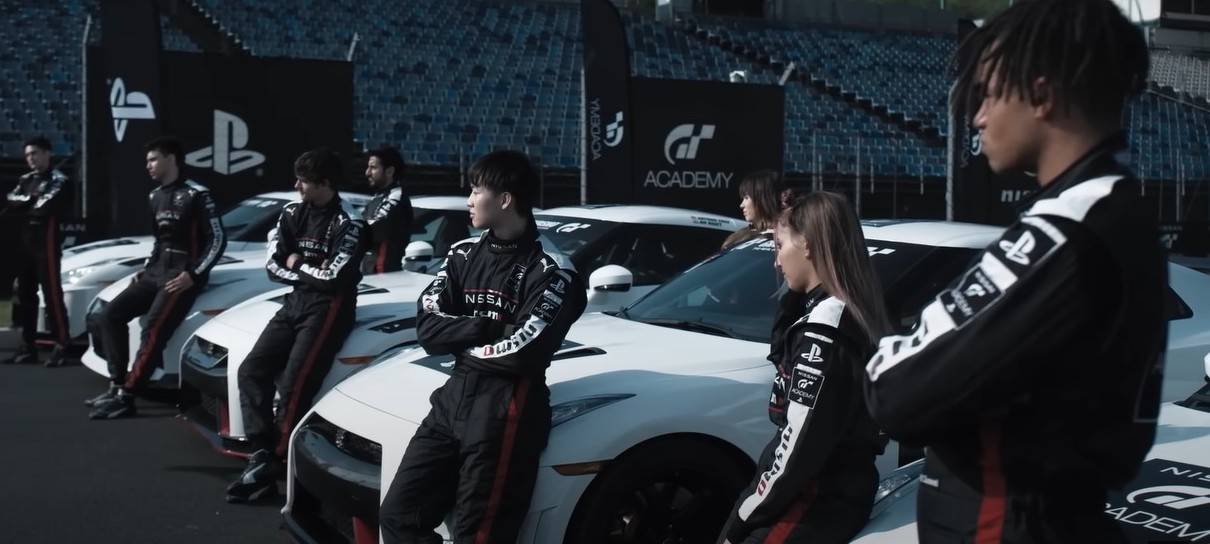 Filme de Gran Turismo ganha primeiras imagens em vídeo de bastidores
