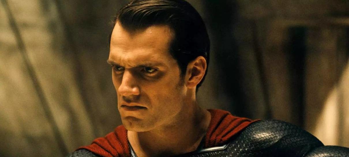 Henry Cavill anuncia que não será Superman nos próximos filmes da