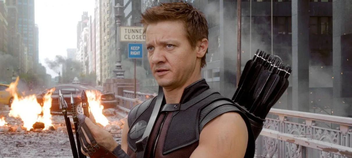 Jeremy Renner sofreu acidente ao salvar sobrinho de atropelamento