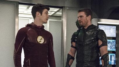 Stephen Amell vai voltar como Oliver Queen na última temporada de The Flash