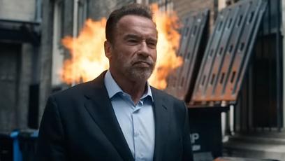 Arnold Schwarzenegger quebra tudo em teaser de série da Netflix