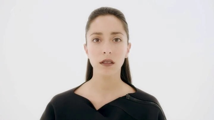 Oona Chaplin será vilã de Avatar 3 (Black Mirror/Channel 4/Divulgação)
