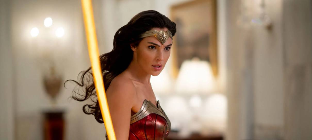 Gal Gadot está disposta a estrelar projetos no novo universo DC