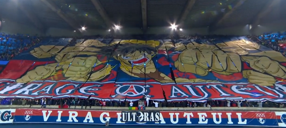 Mosaico de One Piece é destaque em partida da Champions League