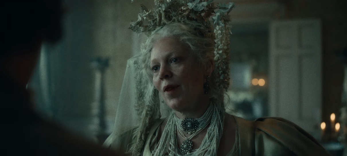 Olivia Colman retorna a nobreza em trailer de Great Expectations