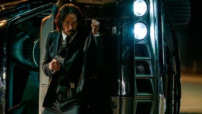 Keanu Reeves enfrenta novos vilões em cenas de John Wick 4