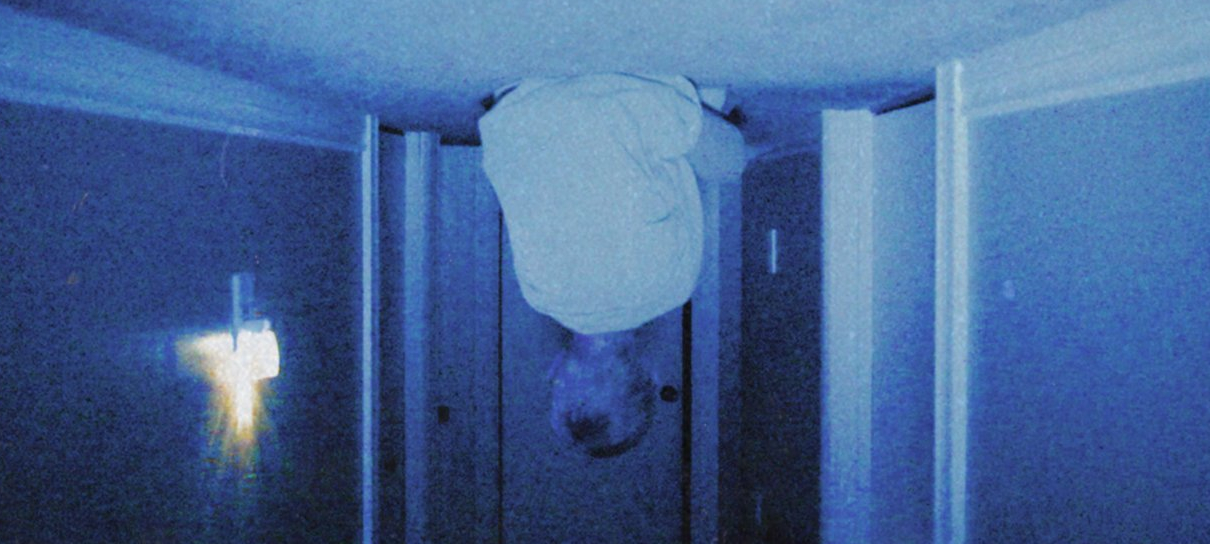 Terror experimental Skinamarink será lançado no Brasil