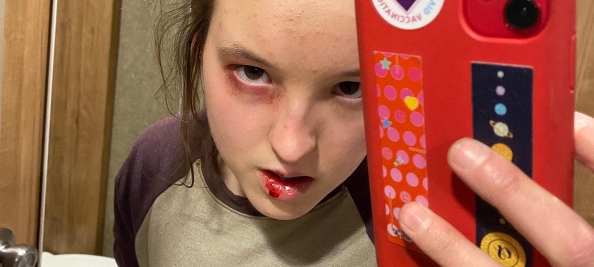 The Last of Us: Bella Ramsey compartilha fotos do set do 7º episódio