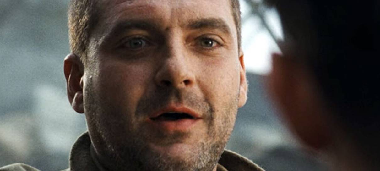 Família de Tom Sizemore diz que “não há mais esperança” após aneurisma