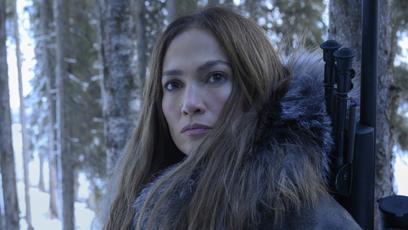 Jennifer Lopez é assassina em busca da filha no trailer de A Mãe
