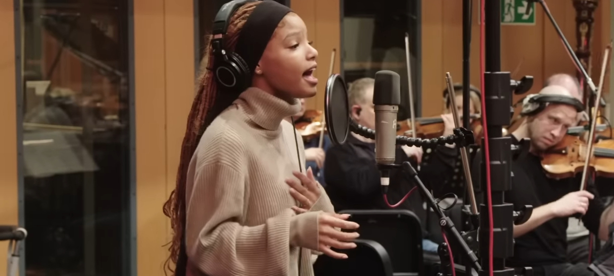 Vídeo de A Pequena Sereia destaca músicas e voz de Halle Bailey