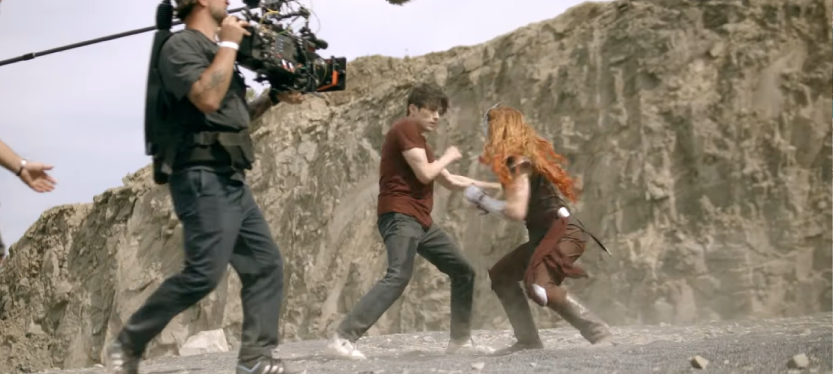 Filme de Cavaleiros do Zodíaco destaca lutas em vídeo de bastidores