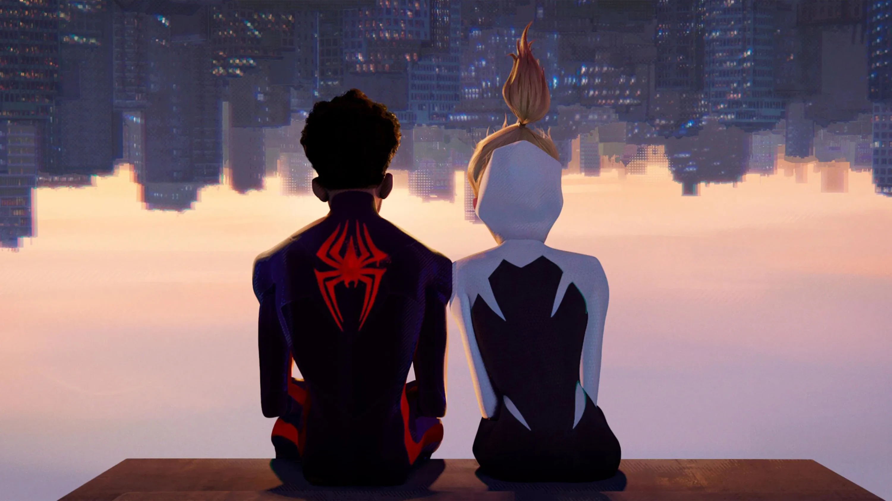 Miles e Gwen em Através do Aranhaverso