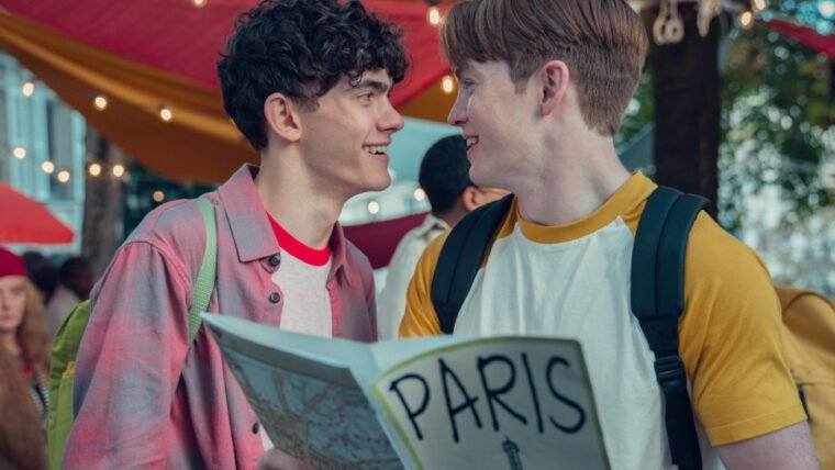 Nick e Charlie exploram Paris em imagens do 2º ano de Heartstopper