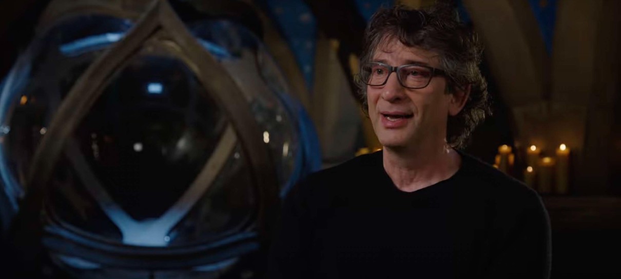 Neil Gaiman apoia greve de roteiristas em Hollywood