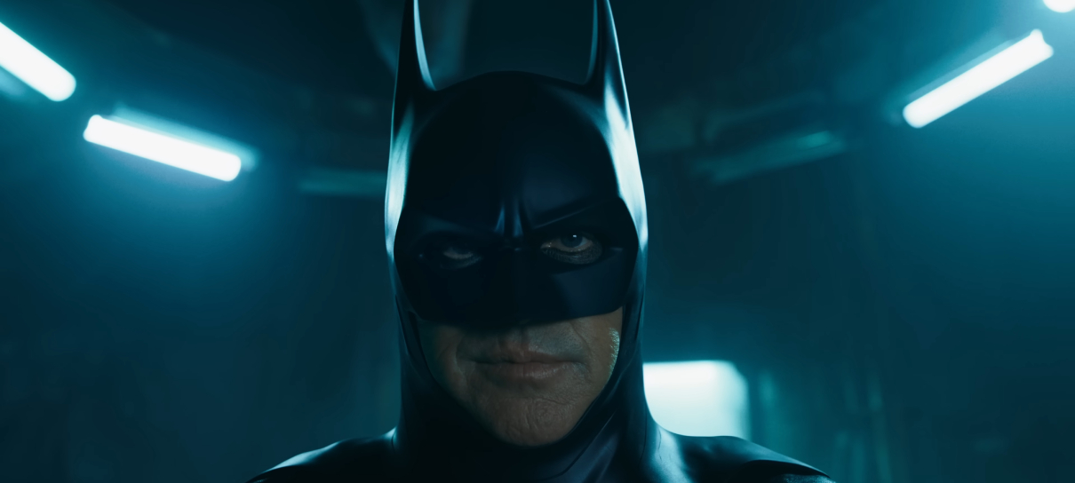 Michael Keaton volta a ser o Batman em nova cena de The Flash