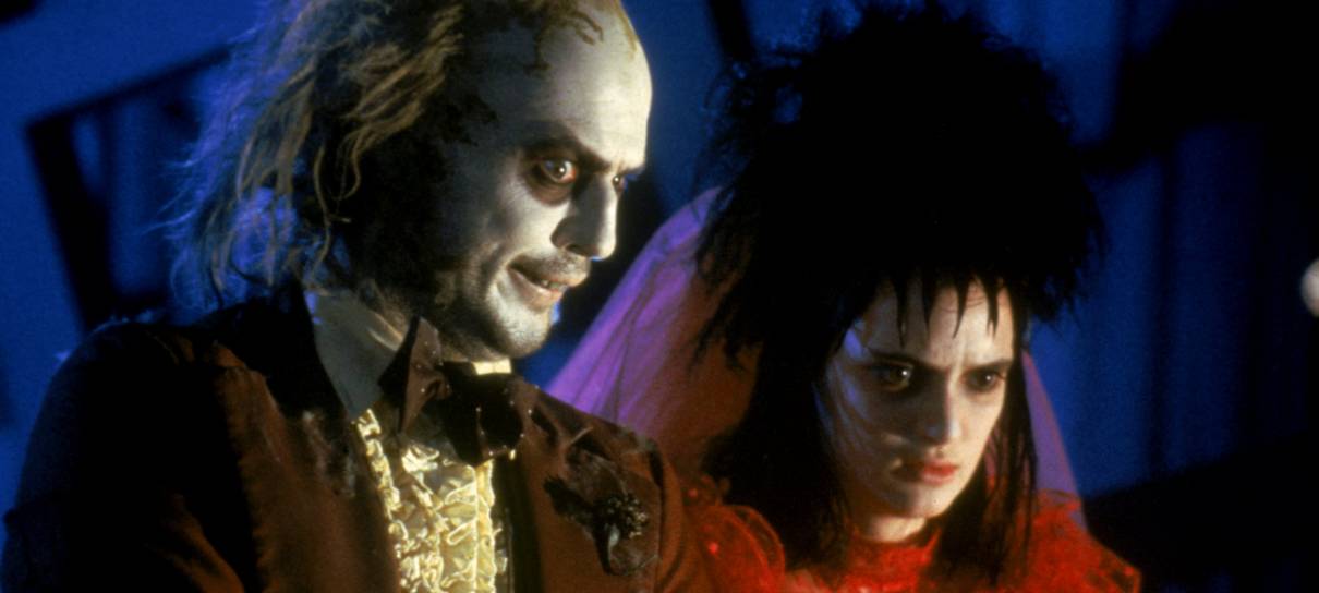 Winona Ryder aparece trevosa no set de Beetlejuice 2