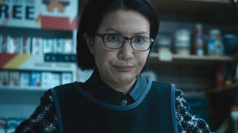 Sra Chen, de Venom, também apareceu em Aranhaverso 2 (Sony/Reprodução)