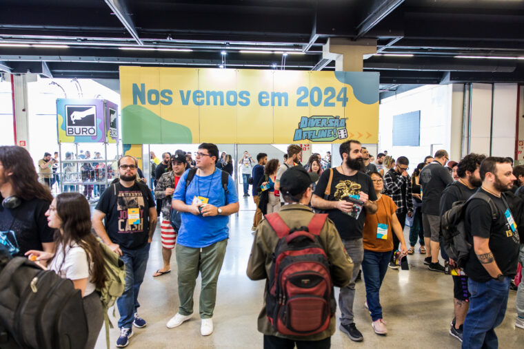 Movimento Durante Offline Fun Maior Evento Jogo Tabuleiro São Paulo —  Fotografia de Stock Editorial © thenews2.com #577593124