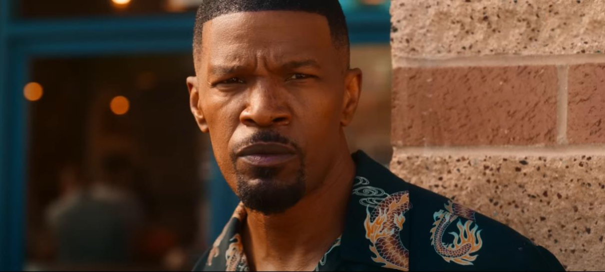 Jamie Foxx está se recuperando bem, afirma John Boyega