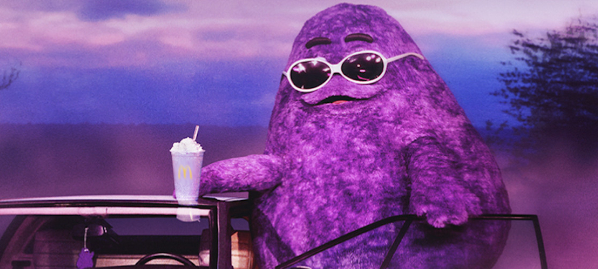 Milk shake vira filme de terror em trend bizarra do TikTok