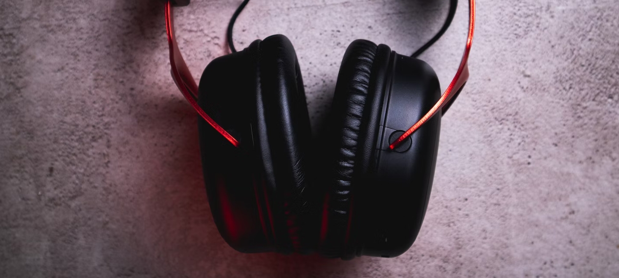 Qual é o melhor headset gamer? Guia com dicas e descontos especiais
