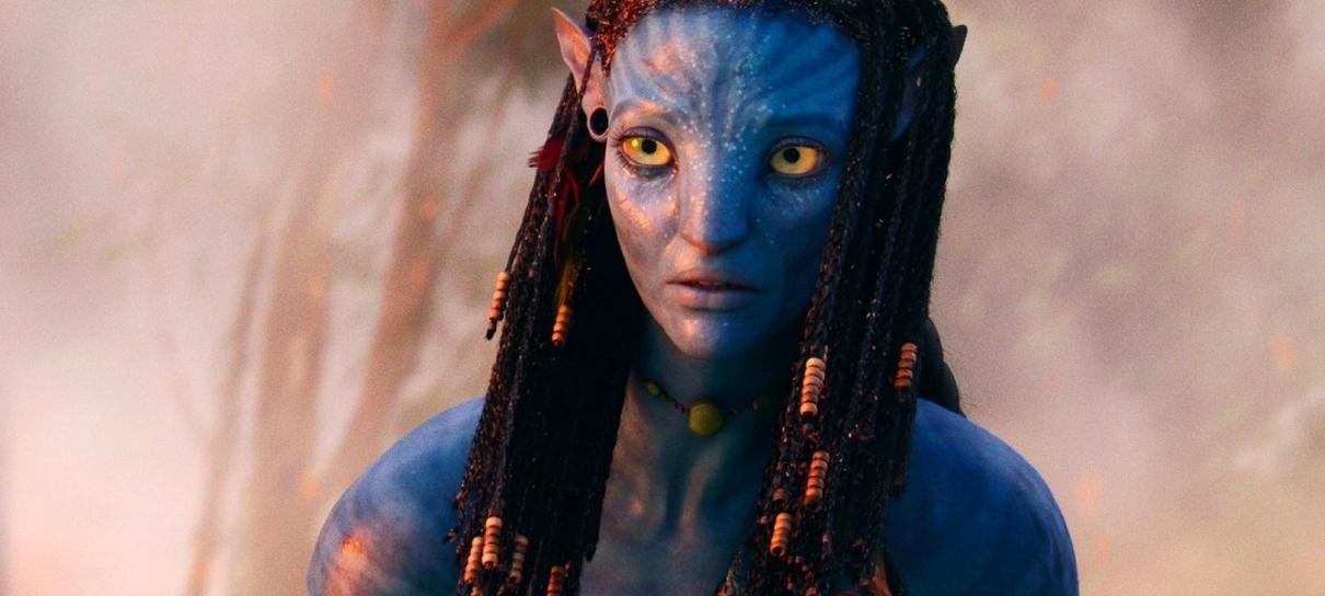 Zoe Saldana tem reação engraçada ao adiamento dos filmes de Avatar