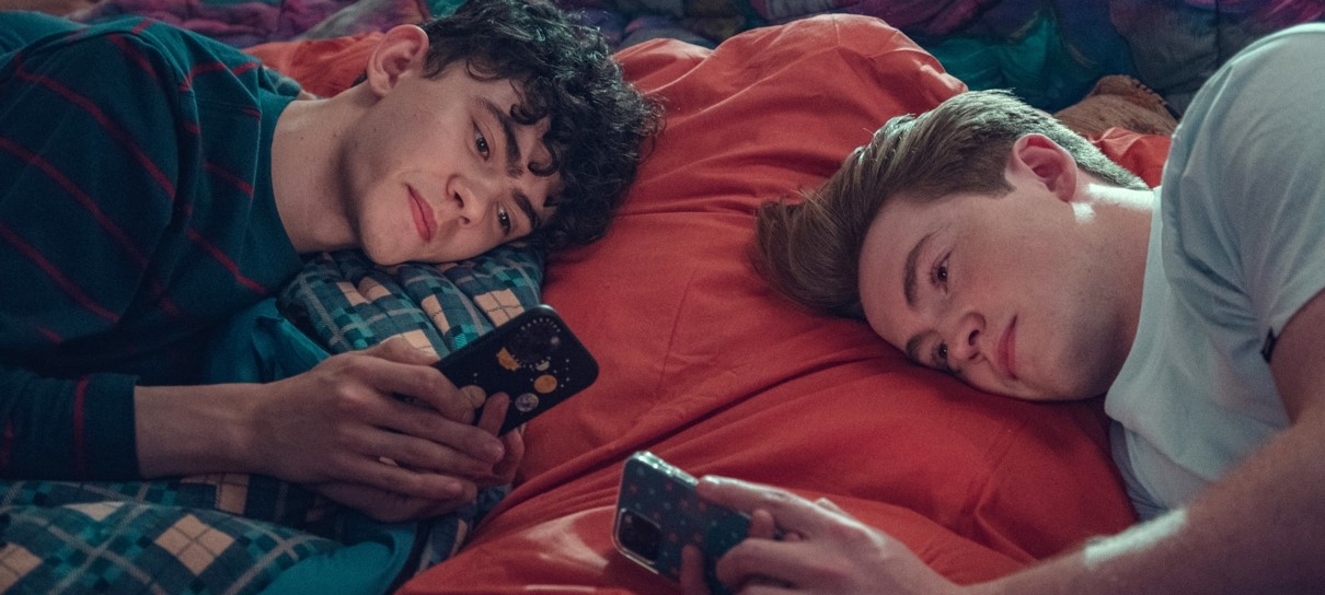 2ª temporada de Heartstopper ganha trailer apaixonante e novas imagens