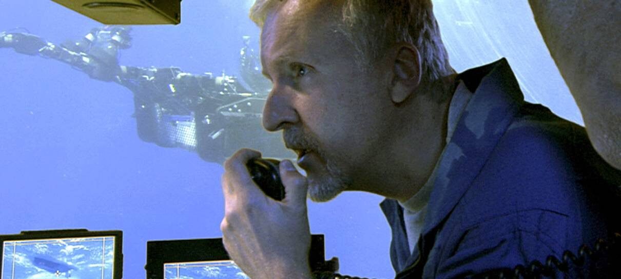 James Cameron nega boato de que fará filme sobre submarino que implodiu