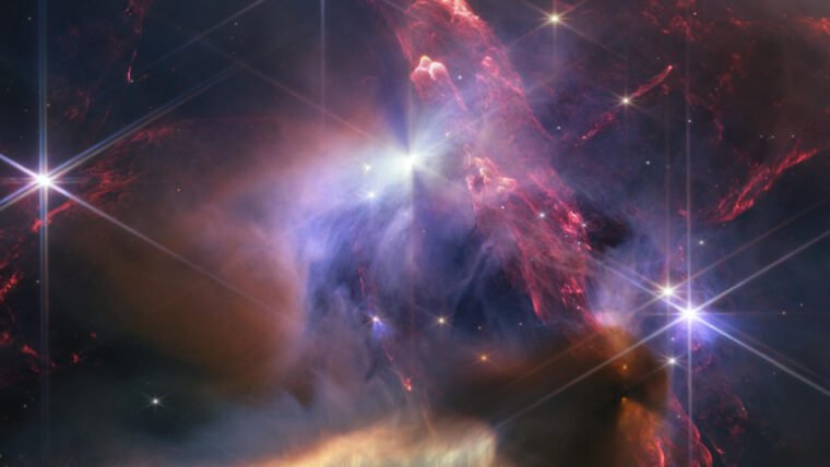 Aniversário do telescópio James Webb é celebrado com foto de formação estelar