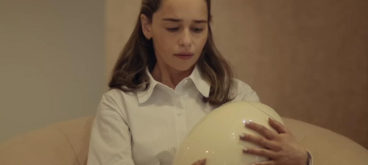 The Pod Generation, romance sci-fi com Emilia Clarke, ganha trailer