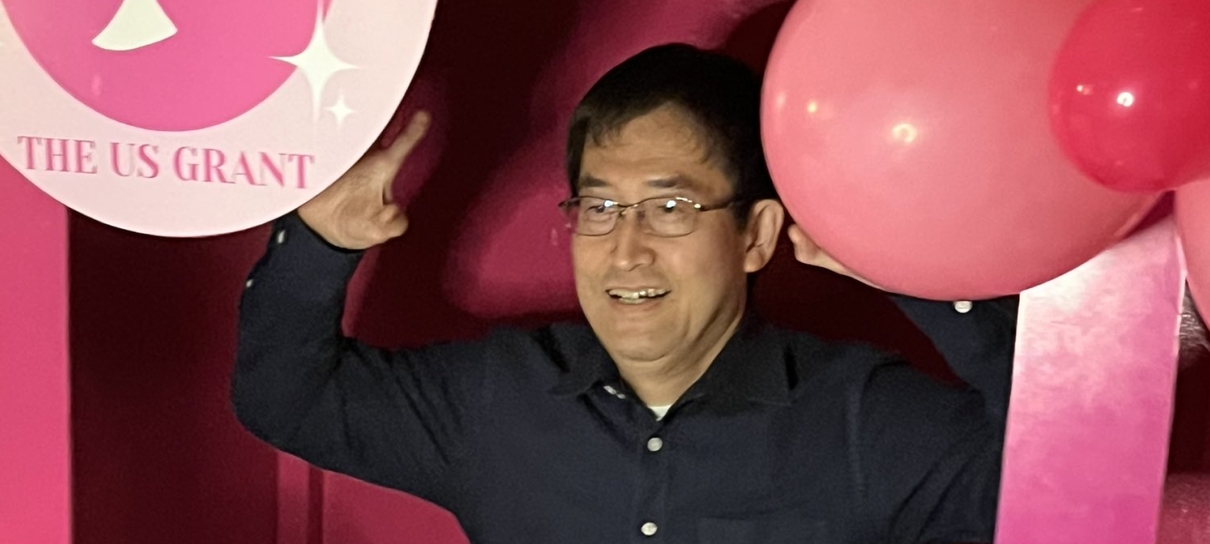 Junji Ito, mestre dos mangás de terror, se torna a Barbie em foto