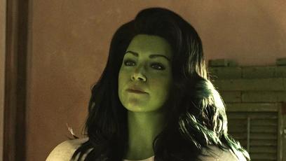 Tatiana Maslany, de Mulher-Hulk, critica falas do CEO da Disney sobre greve