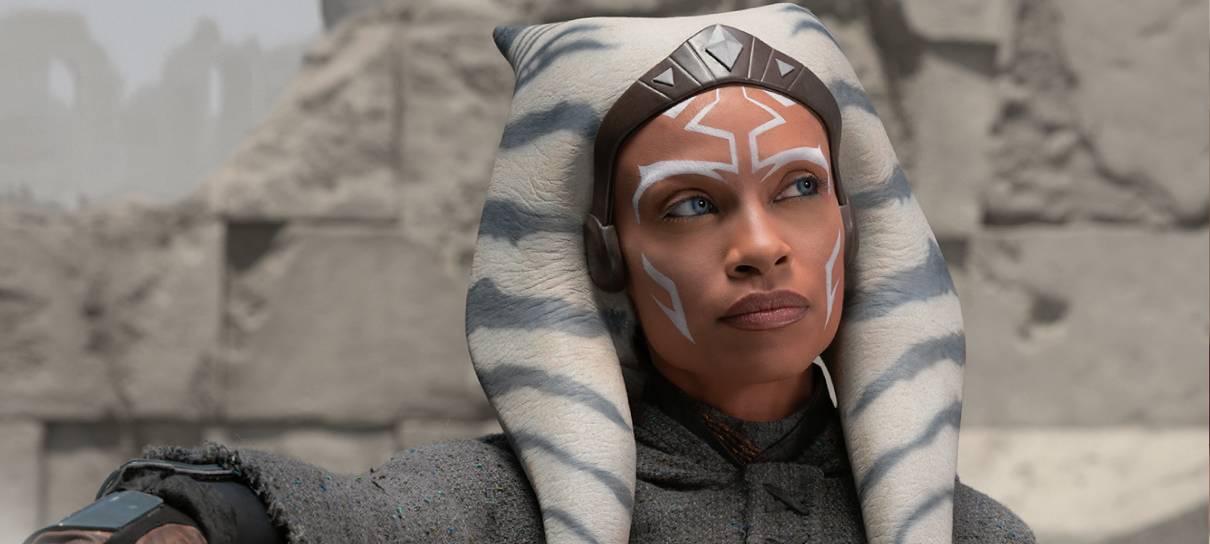 Rosario Dawson compara jornada de Ahsoka a Gandalf em nova entrevista