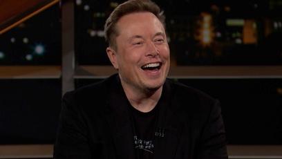 Elon Musk provoca Mark Zuckerberg sobre suposta "luta na gaiola"