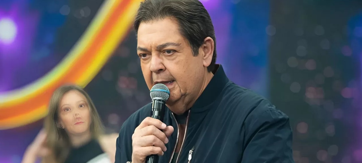 Faustão é extubado e respira sem ajuda de aparelhos após transplante de coração