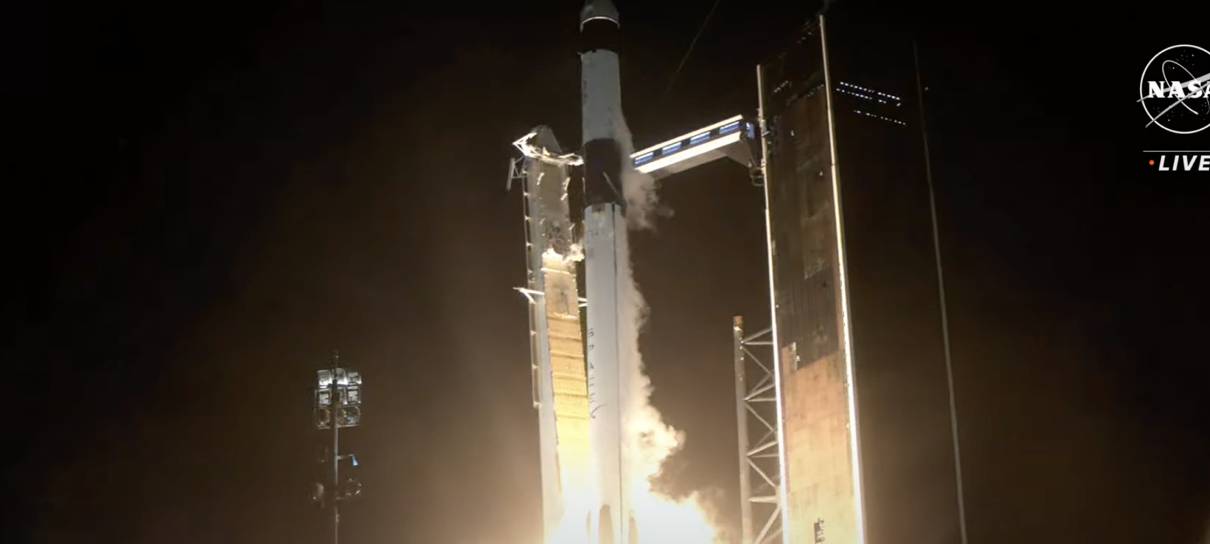 NASA e SpaceX lançam nova missão à Estação Espacial Internacional