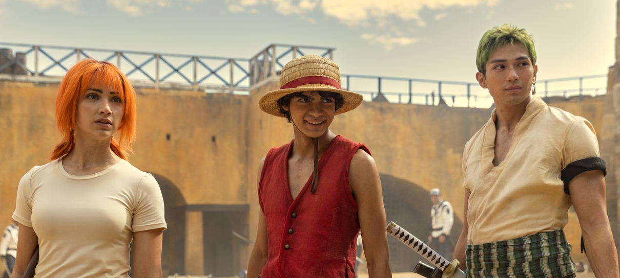 Série live-action de One Piece alterou estrutura da história, diz showrunner