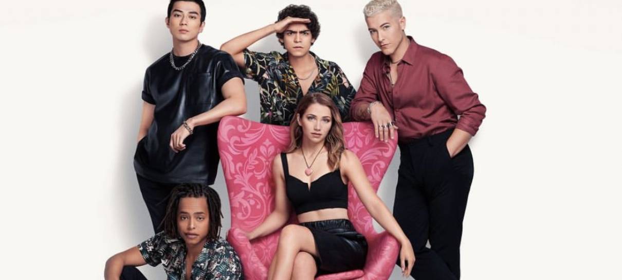 Elenco de One Piece recria capa de mangá em foto