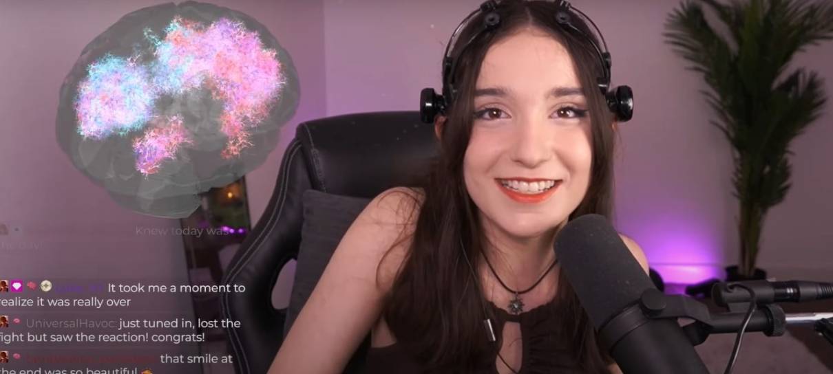 Conheça a streamer que zerou Elden Ring com controle que faz leitura cerebral