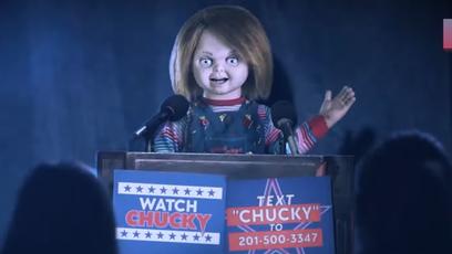 Chucky confronta jornalistas em teaser da 3ª temporada da série