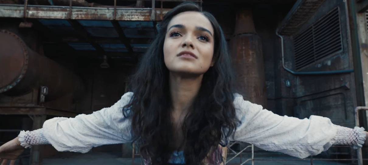 Elenco se prepara para os Jogos Vorazes em vídeo de bastidores do prelúdio