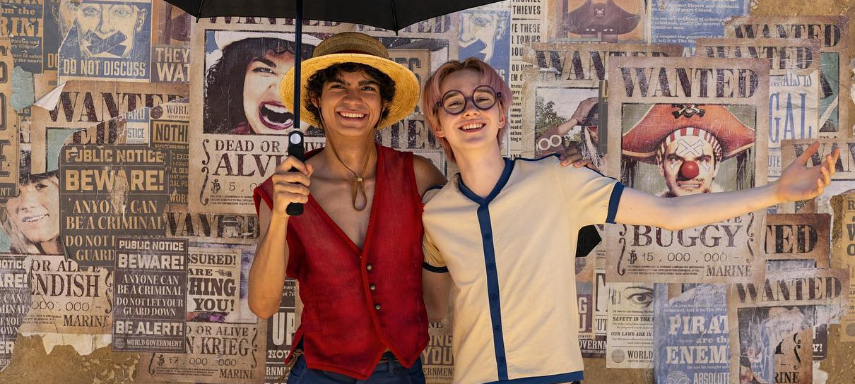 Elenco de One Piece se diverte em fotos dos bastidores