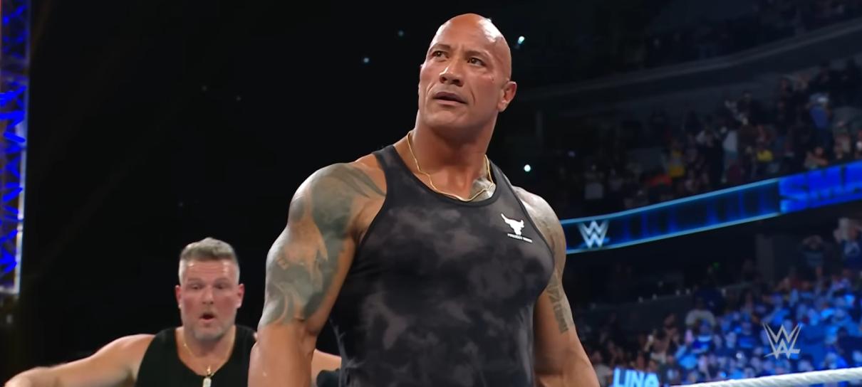 The Rock volta ao WWE após aposentadoria de quatro anos