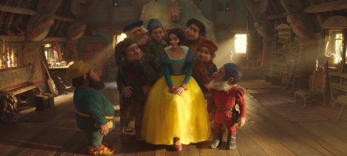 Branca de Neve live-action é adiado, mas ganha primeira foto