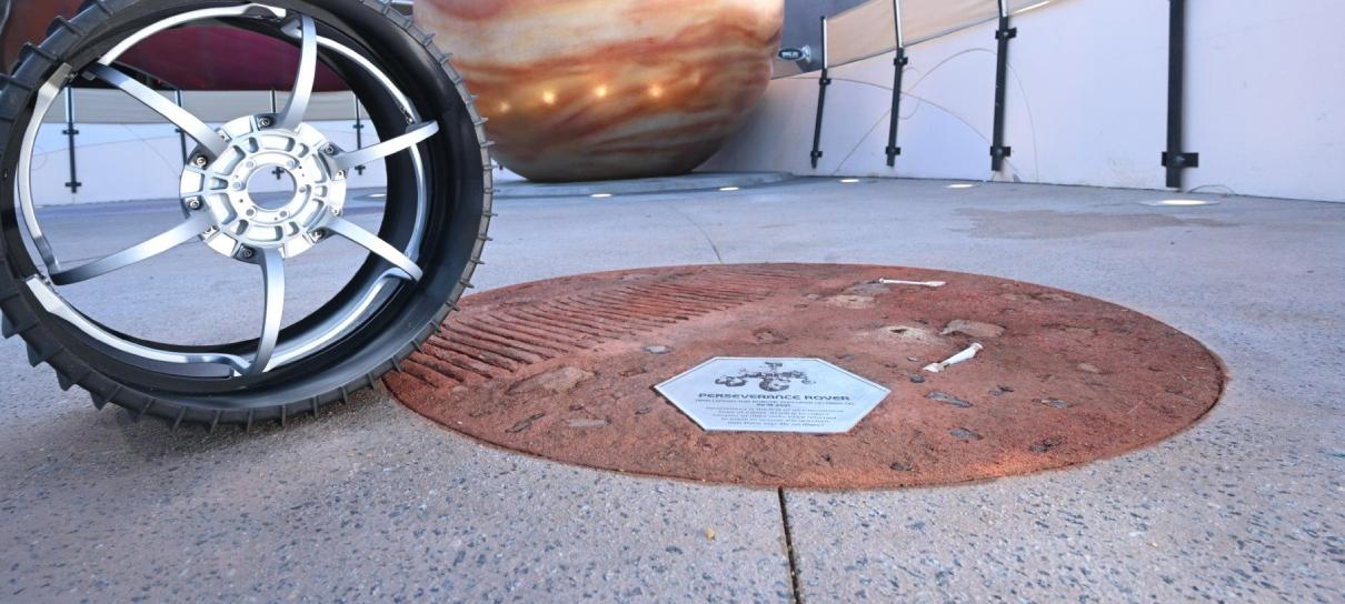 Reprodução do solo de Marte é colocada em parque da Disney
